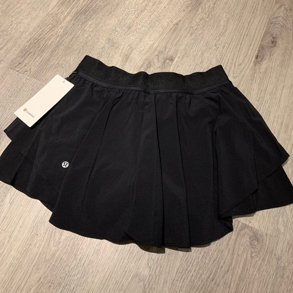 ❤️SOLD❤️ BNWT Lululemon Court Rival HR Skirt - Picture 2 of 5